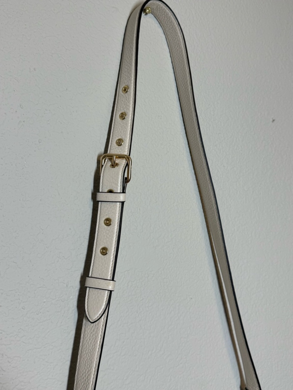 COACH | Ellie File pebble Leather Crossbody Ivory Bag - Picture 4 of 8